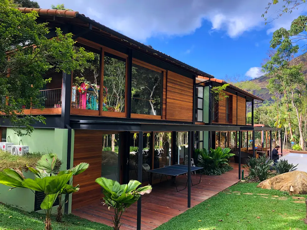 Residência em madeira e estrutura metálica — NS Engenharia