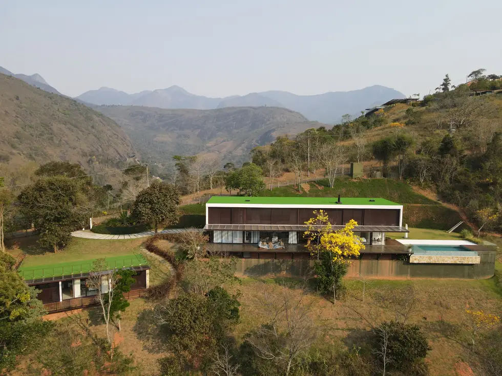 Casa construída com aproximadamente 800 metros quadrados — NS Engenharia